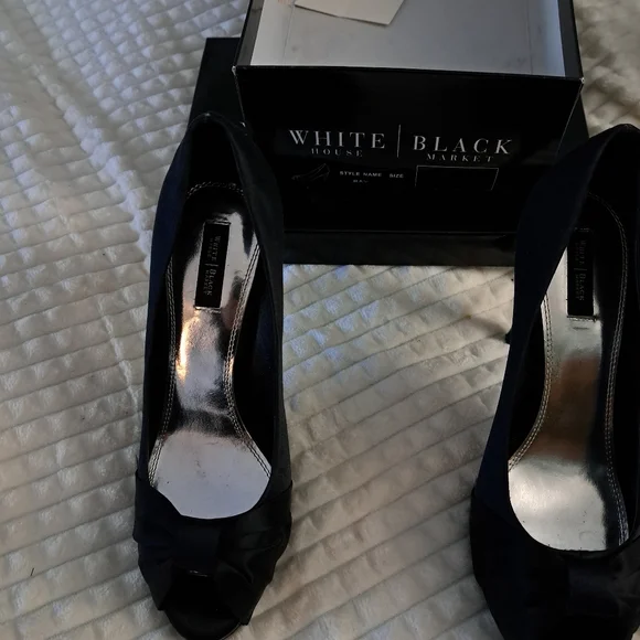 Heels - Picture 5 of 5